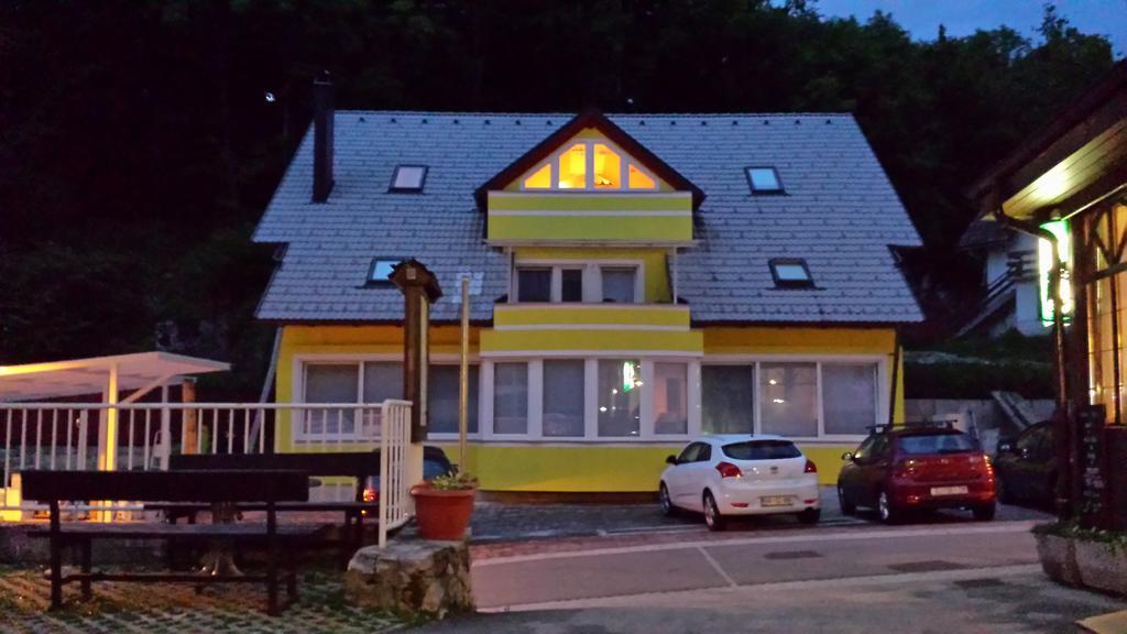 Apartments Violeta Блед Екстериор снимка